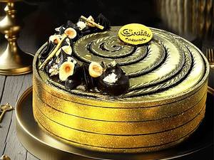 Lustrous Gold Truffle Cake
