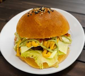 Poppers Paneer Burger