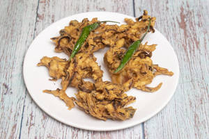 Kanda Bhaji (100 Gms)