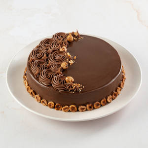 Hazelnut Divine Cake