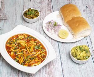 Misal Pav (matki)