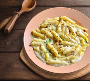 White Sauce Pasta