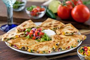 Santa Fe Quesadillas (Veg / Non-Veg)