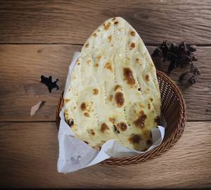 Garlic Naan (1 Pc)