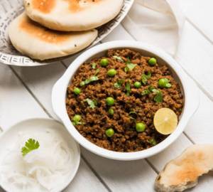 Tawa Masala Kulcha With Mutton keema