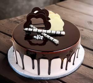 Chocolate strawberry cake [500 grams]