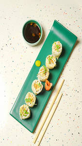 Crunchy Edamame & Quinoa  Roll