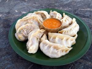 Chicken momos