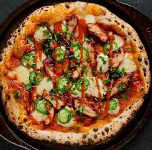 Indian fusion non veg pizza