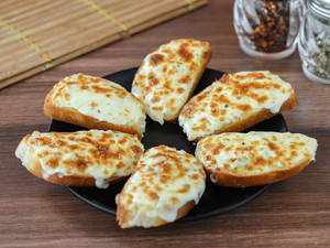 Chef Special Garlic Bread-200gms