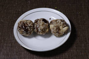 Dry Fruit Laddu