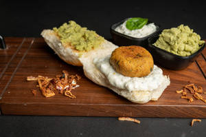 Irani Chicken Gluten Free Pav Sandwich (2pcs)