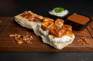 Bhuna Paneer Gluten Free Pav Sandwich (2pcs)