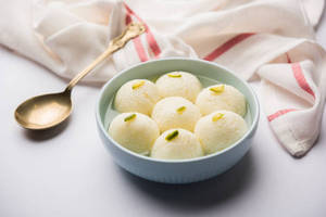 Sponge Rasgulla [1 Piece]