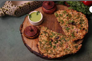Hari Mirchi Lachha Paratha