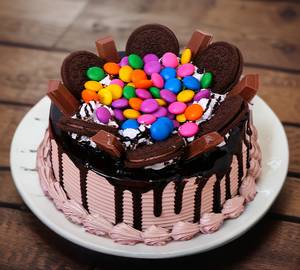Kitkat oreo forest gems cake [500gms]                                                    