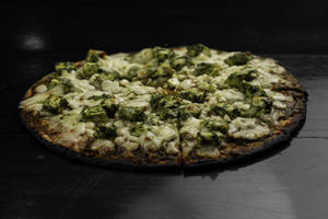 Creamy Pesto Paneer Pizza