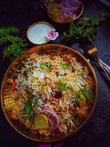 Hyderabadi biryani with raita