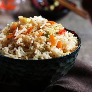 Veg Singapuri Fried Rice