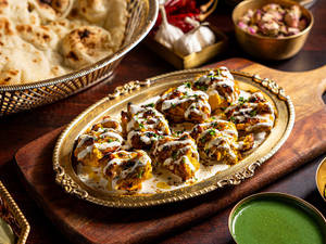 Chicken Dahi Lasuni Tikka