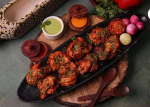 Chicken Achaari Tikka (8 Pcs)