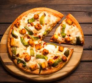 Roasted khaju Chicken Pizza