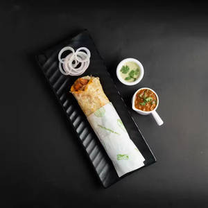 Egg Schezwan Roll