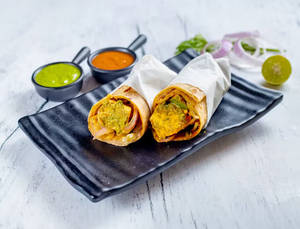Cheese Bbq Paneer Roll
