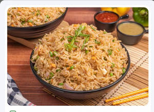 Veg Fried Rice Full + Chinese Gravy