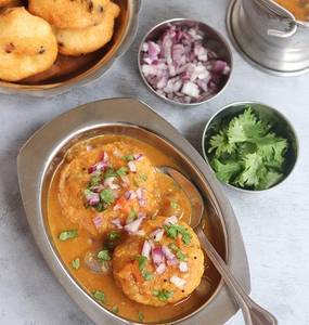 Sambar Vada 1 Nos                                                                                                           