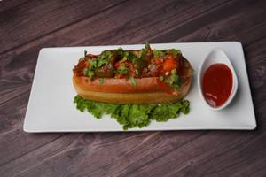 Chilly Paneer Hotdog.