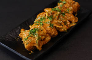 Paneer Gravy Momos [6 Pieces]