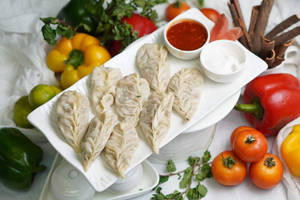 Veg Steamed Momos(8pcs)