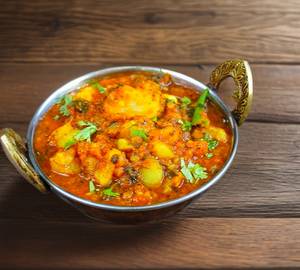 Aloo Tamatar (Cooked in Filter Oil)