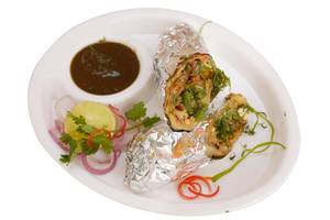 Achari Paneer Tikka Roll