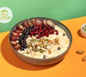 Fruits And Nuts Crunch Oatmeal Bowl