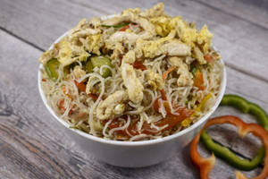 Rice Noodles- Egg & Chicken