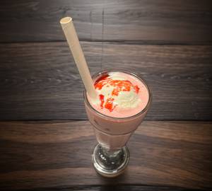 Strawberry Cheese Cake Thick Shake