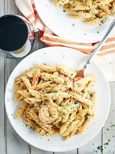 PRAWN PENNE AL FREDO