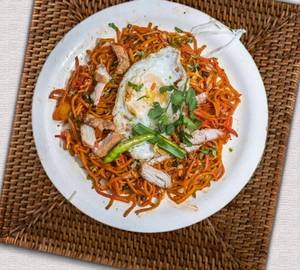 Chicken Schezwan Noodles