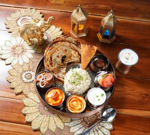 Punjabi Thali [Serves 1-2]