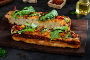 Korean - Pesto & Sundried Tomato Pizza on the go