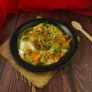 Dahi Kachori [Serves 1]