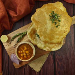 Chole Methi Bhature [2 Bhature]