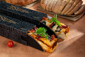SUPERYOU High Protein Olive & Sundried Tomato Footlong Pizza
