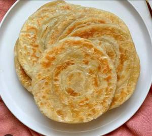 Lal Mirch Paratha 