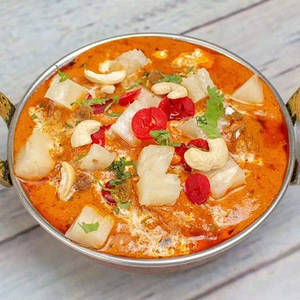 Dum Aloo Kashmiri (gravy)