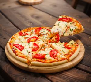 Desi Tomato Pizza