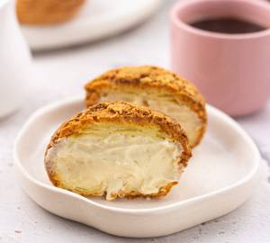 Box Of 2 Vanilla Choux