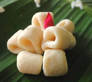 Gujiya